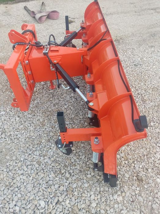 Nowy pług śnieżny do ciagnika metal technik 2.6m/3m