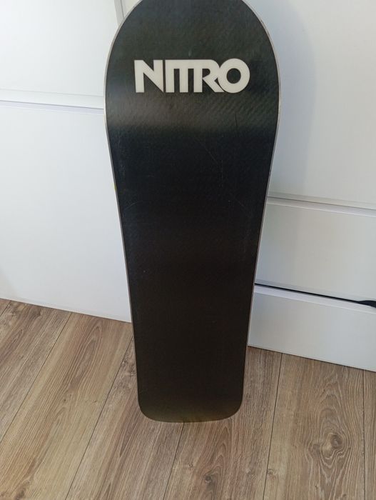 Dziecięca deska snowboardowa nitro 86 wiązania snowboard 90 Burton