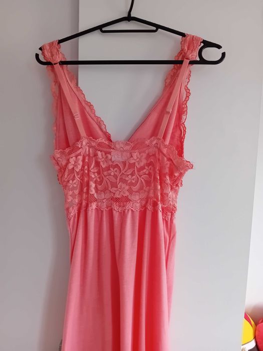 Piżama kolor łososiowy, raz ubrana, rozmiar S.