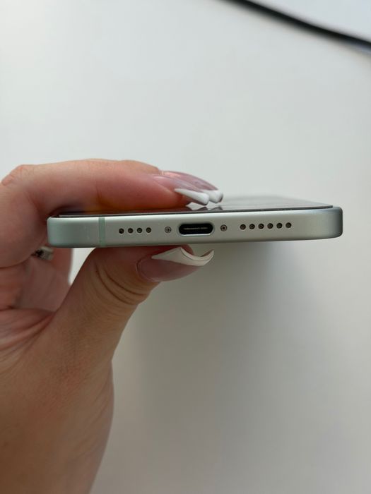 Apple iPhone 15 plus
