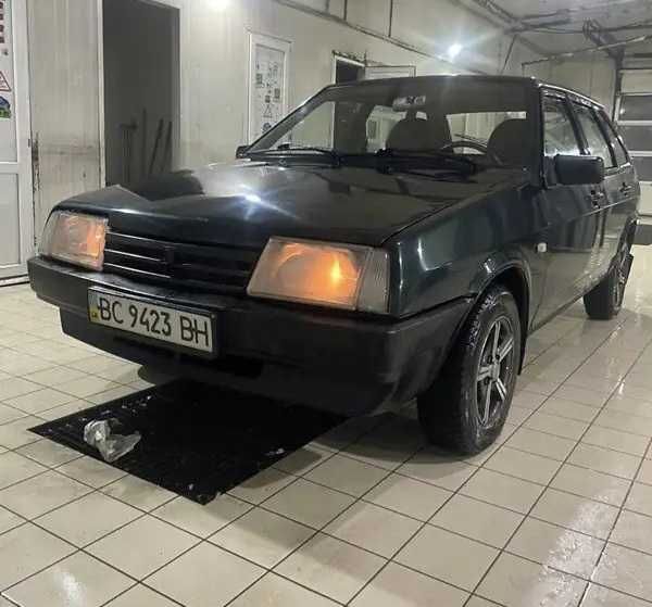ВАЗ 2109 в хорошому стані.
