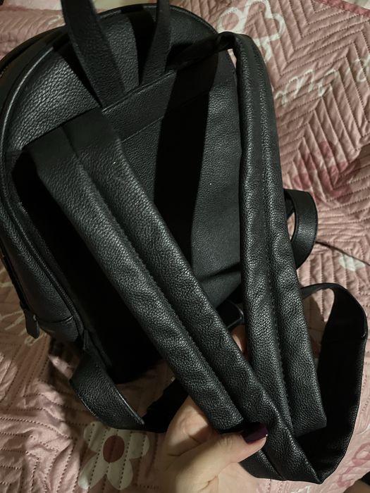 Рюкзак Guess оригінал — zdjęcie 3
