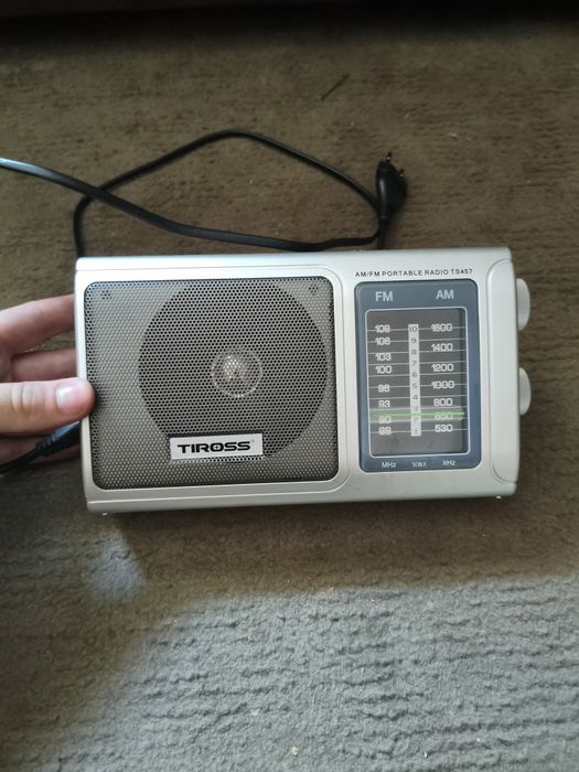 Przenośne Radio TIROSS TS457 AM/FM Sieciowo-Bateryjne Sprawne