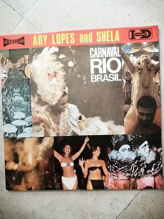Vinyl LP Records.
In excellent condition.