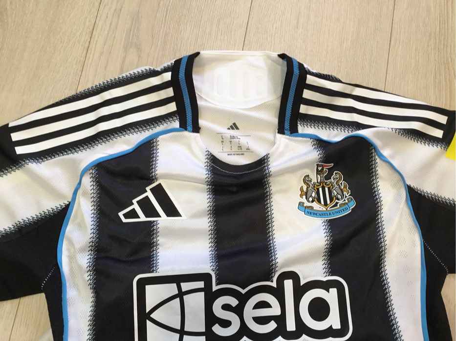 Продам футболку Adidas Newcstle United розмір M перфорована