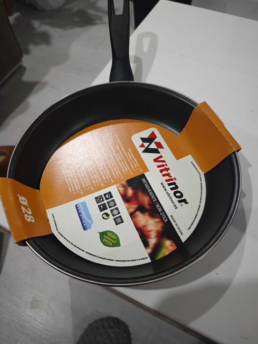 Frigideiras 28 CMS, Vitrinor. Aço vitrificada/dupla capa antiaderente