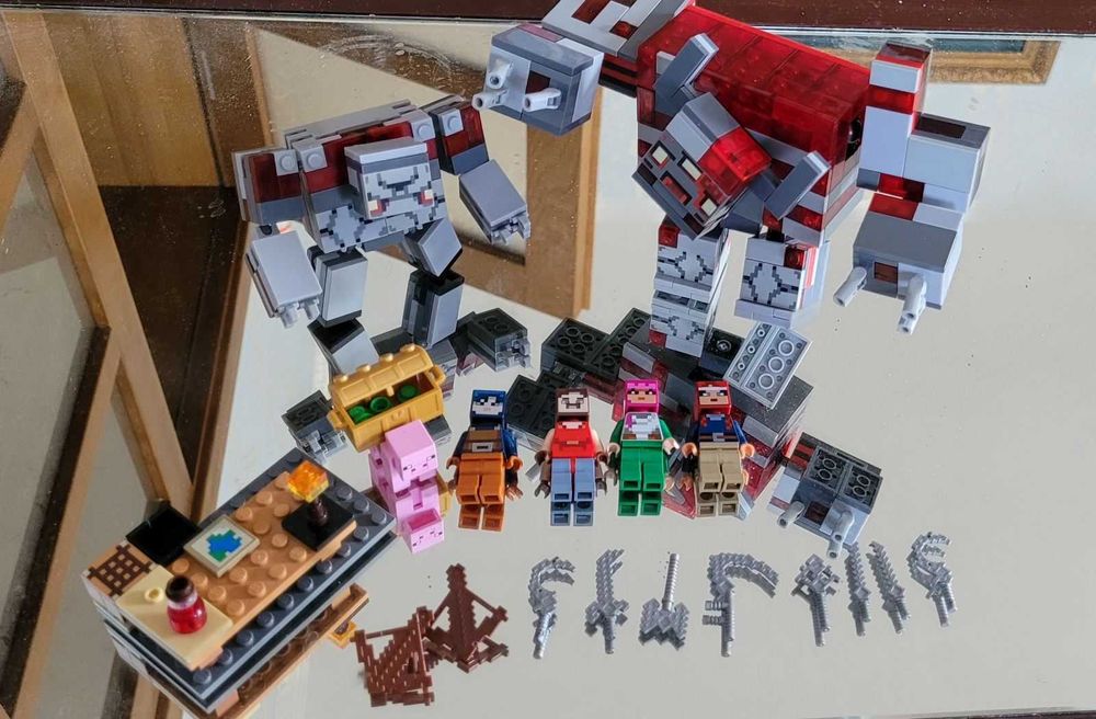 LEGO Minecraft Бій за червонокамінь (21163)