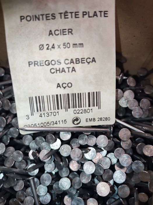 Pregos de aço 5kg
