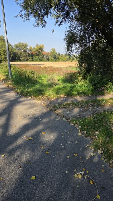 REZERWACJA Działka 17 arów prąd, woda