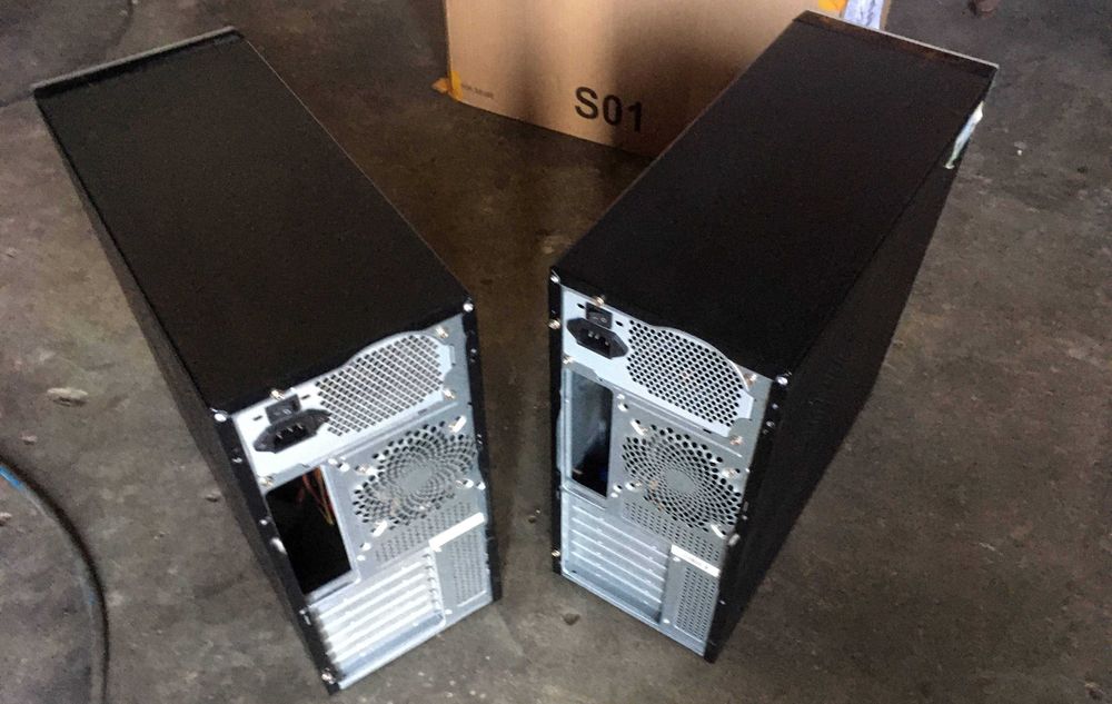 Caixas diversas ATX com fonte de alimentacão e drive