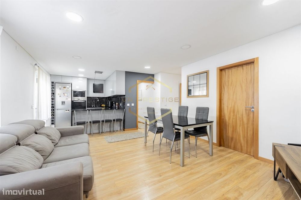 Apartamento T3 Venda em Póvoa de Varzim, Beiriz e Argivai,Póvoa de Var — Póvoa De Varzim, Beiriz E Argivai, Porto