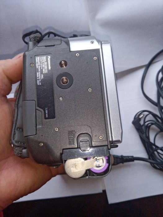Відеокамера Panasonic NV-GS27EE