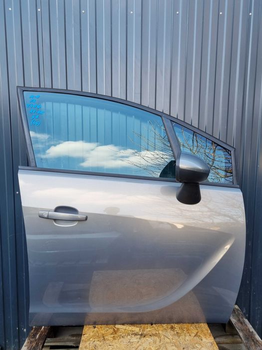 Opel Meriva B Drzwi Prawe Przód Kolor Z40W