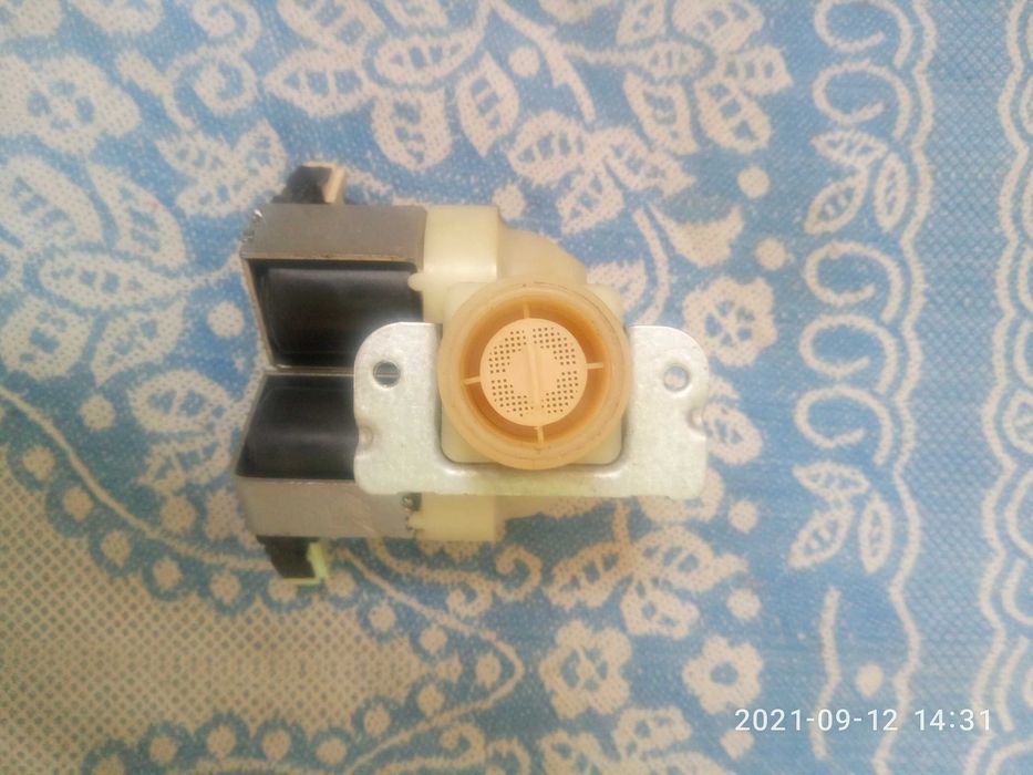 Стиральная машинка Whirpool AWE 7515 по запчастям