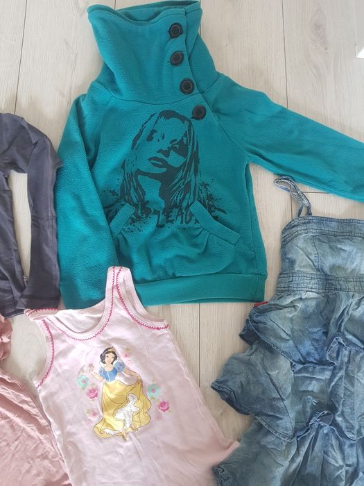 Zestaw ubrań  r.134