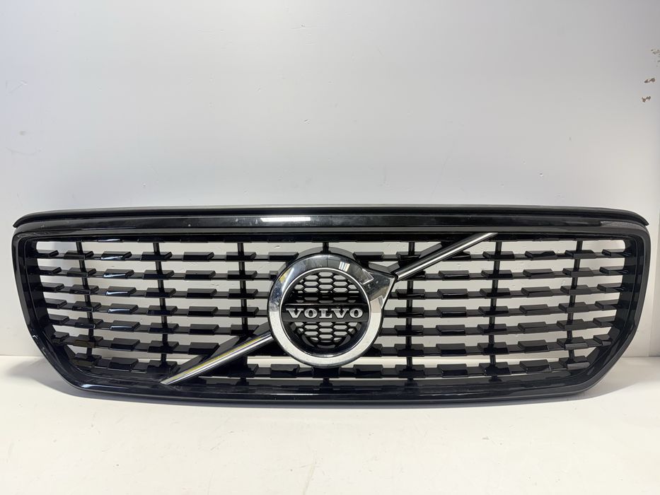 Volvo XC40 grill atrapa chłodnicy R-design 18-22