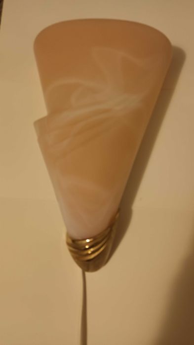 Elegancki kinkiet imitacja lampy solnej