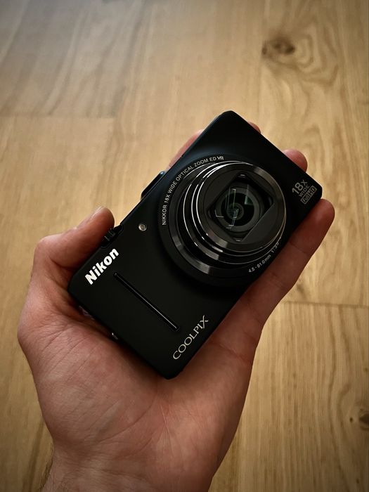 Nikon S9300 як НОВИЙ, повний комплект!