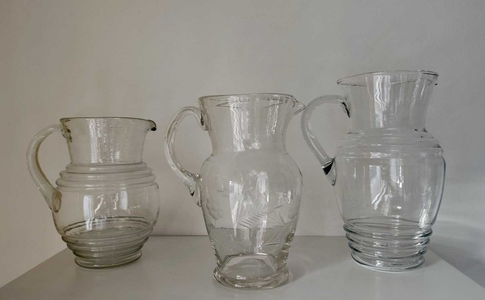 Jarros de vidro antigos colecionáveis