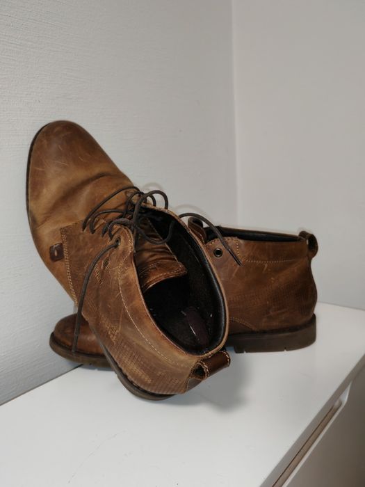 Buty skórzane LASOCKI. Stan ogólny bardzo dobry. Rozmiar 44