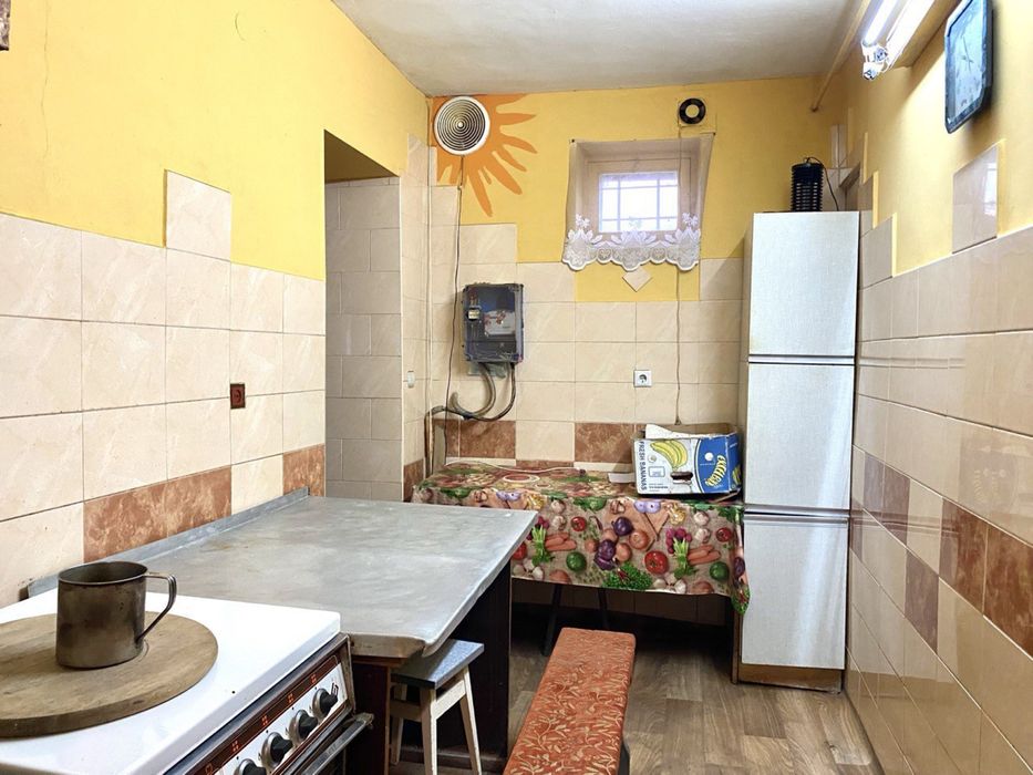 Фасадне приміщення 485 кв.м