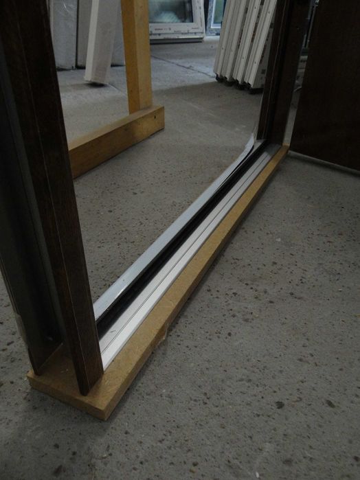 Drzwi zewnętrzne stalowe orzech 80 P