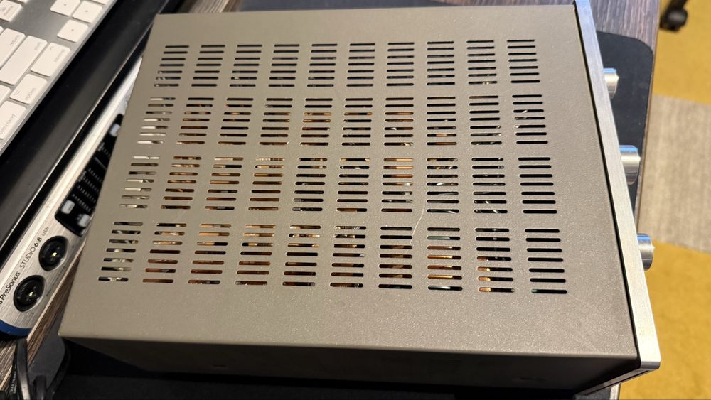 Wzmacniacz Teac AH-300