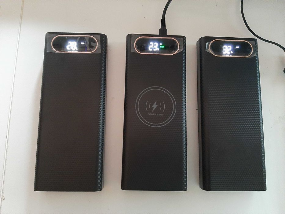 Power Bank 40000mAh wireless + USB-C PD