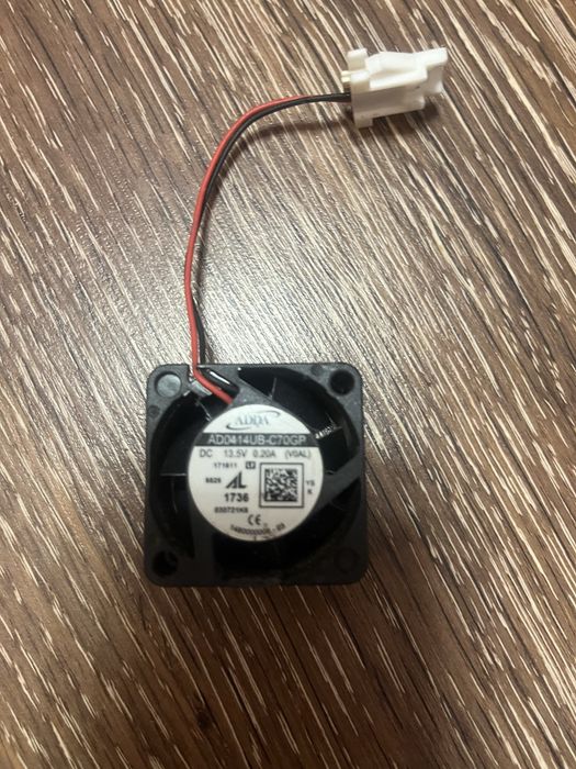 Вентилятор фари Tesla model 3, model Y 1077371