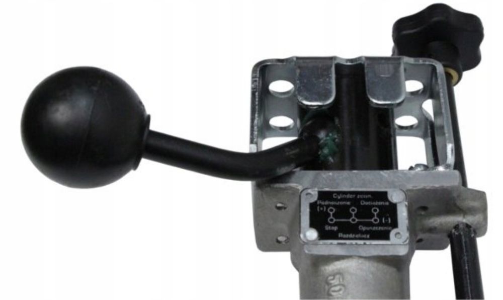 Rozdzielacz hydrauliczny Ursus C-330 Hydrotor Tuchola
