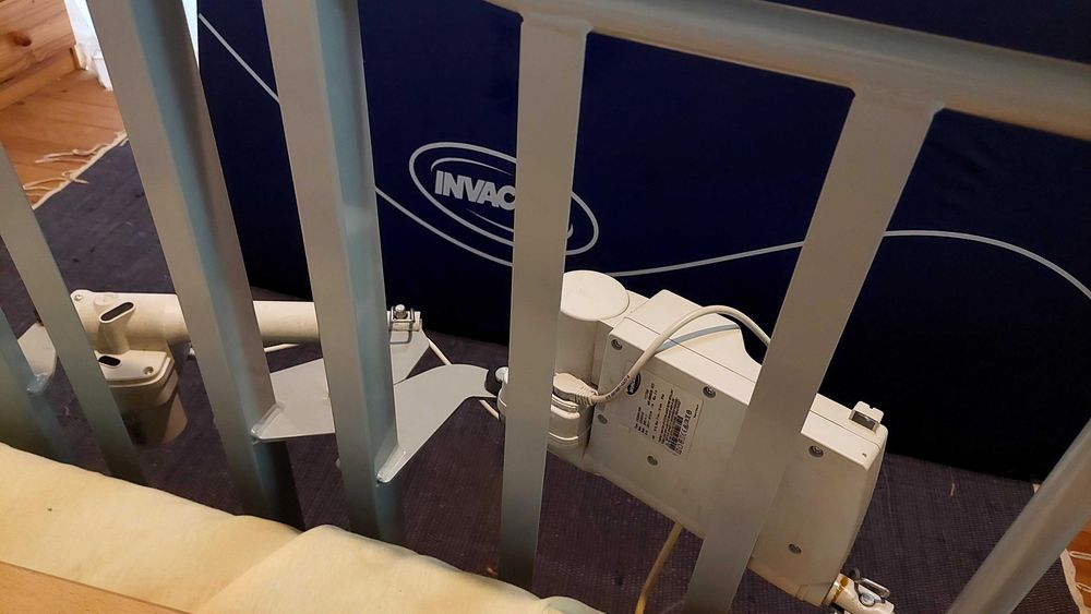 Cama articulada elétrica Invacare