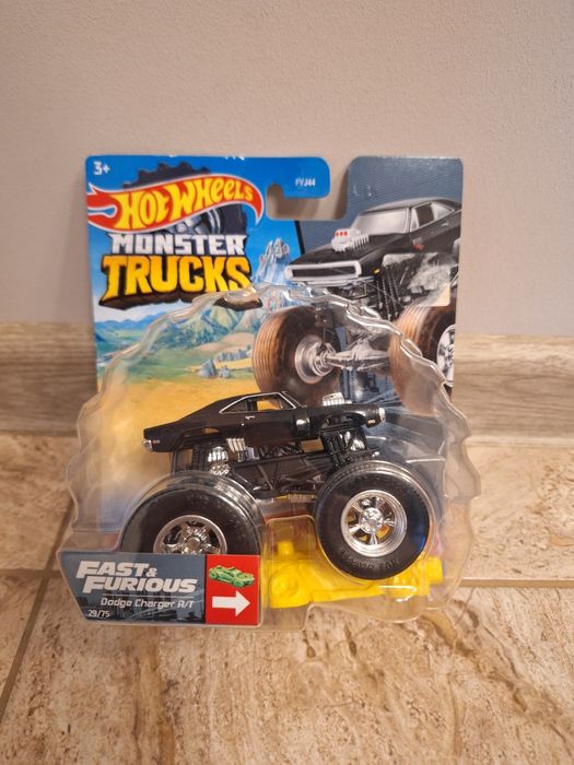 Hot wheels Dodge Charger Monster Trucks