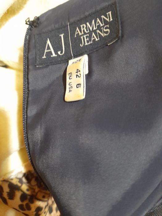 Vestidos armani jeans e desigual