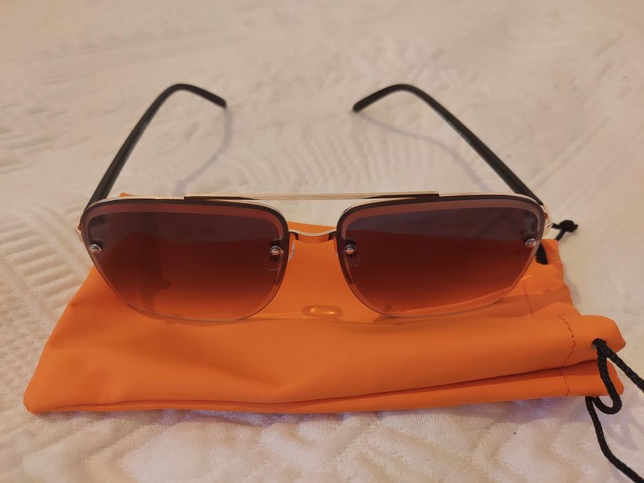 Óculos de sol fashion e com glamour novos sem etiqueta, nunca usados,