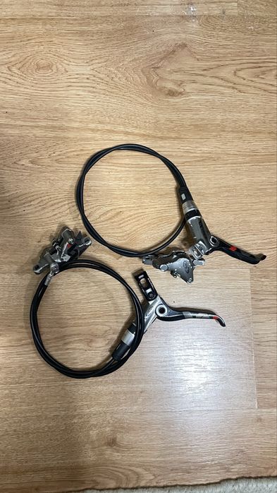 Продам запчастини до велосипеда обода,амортизатор,тормоза,перекидки.