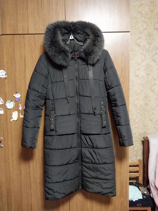 продам зимову куртку