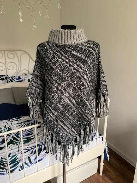 Szare unikatowe ponczo peleryna z frędzlami ciepłe boho jesień S M L