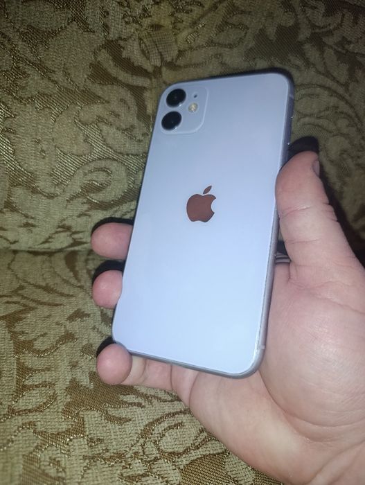 Продам iphone 11