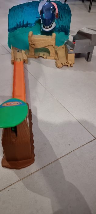 Tor rekina hot wheels