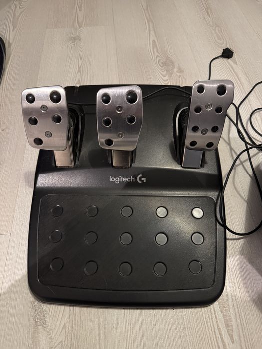 Logitech G29 + shifter – zestaw do kierownicy