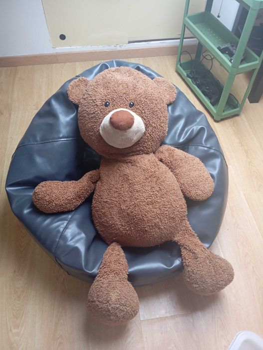 Peluche e cama de bonecas