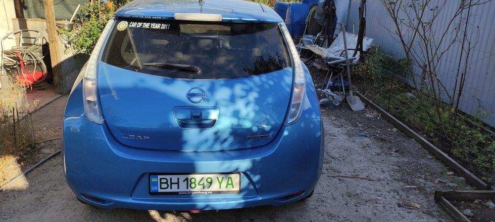 Продам авто nissan leaf