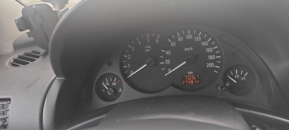 Opel corsa C 1.7 dti sport comercial