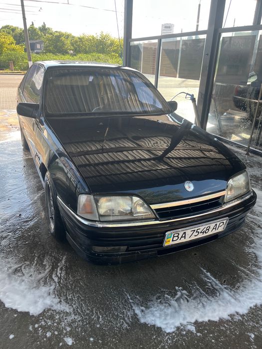 Продам автомобіль Opel Omega 2.0 бенз/газ