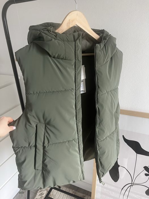 Чоловічий стьобаний жилет zara