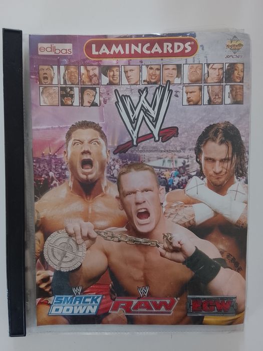 Caderneta WWE lamincards