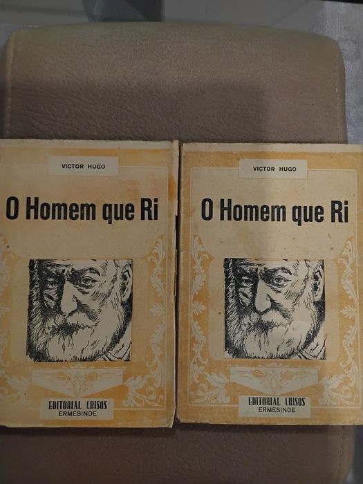 “O Homem que Ri” – Victor Hugo | 2 volumes originais de 1946