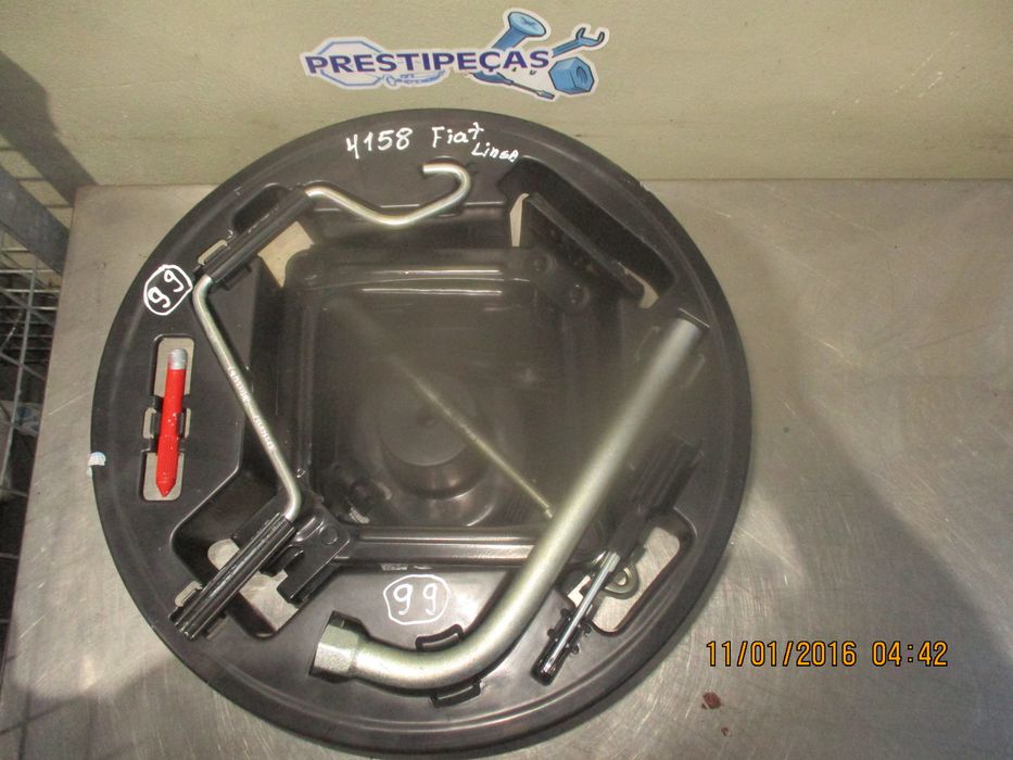 Macaco FIAT Linea (323_)