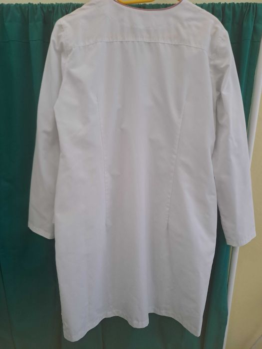 Fartuch medyczny sprzedam