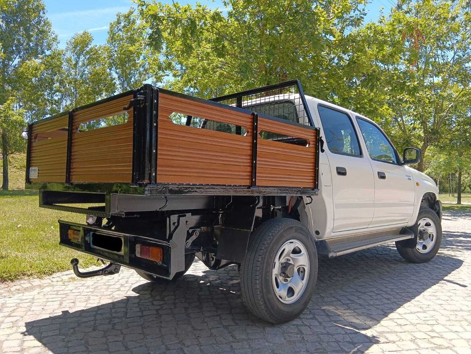 Toyota Hilux D4D  4x4 cabine dupla ano 2004 com IVA dedutível